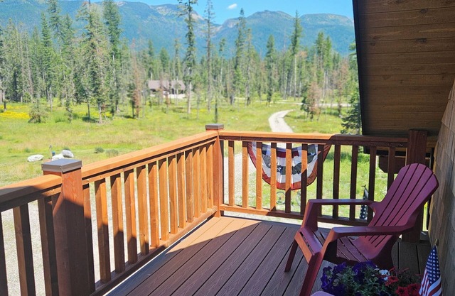 Cozy apartment in Bigfork with WiFi, AC. Close to Bottom of Jewel Basin Mountain