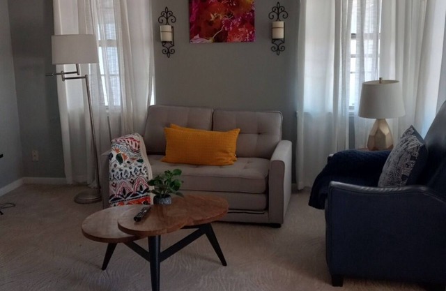 Cozy apartment in charming Perryton with WiFi, AC