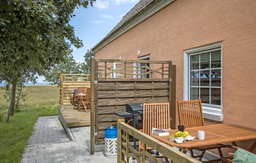 Cozy Apartment In Faaborg With Wifi