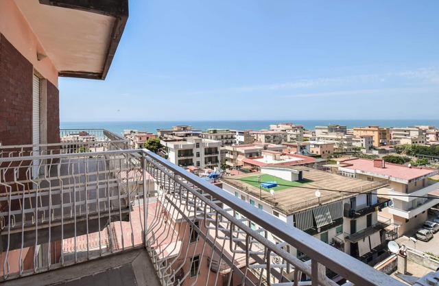 Acogedor apartamento en Mondragone con.