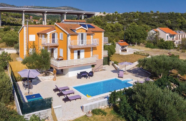 Acogedor apartamento en Sibenik con.