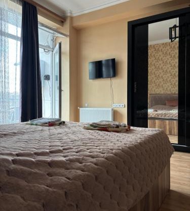 Cozy apartment near Metro