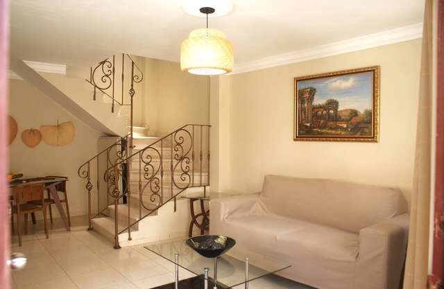 Acogedor apartamento de 2 niveles. !A pocos minutos del centro de la ciudad!