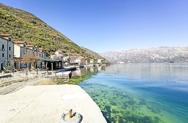 Cozy apartment on the first line of the sea for a relaxing family holiday