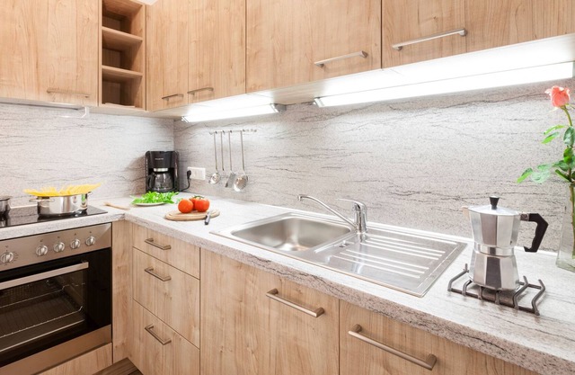Cozy Apartment Orchidee with Mountain View, Wi-Fi, Sauna, Terrace & Balcony; Parking Available