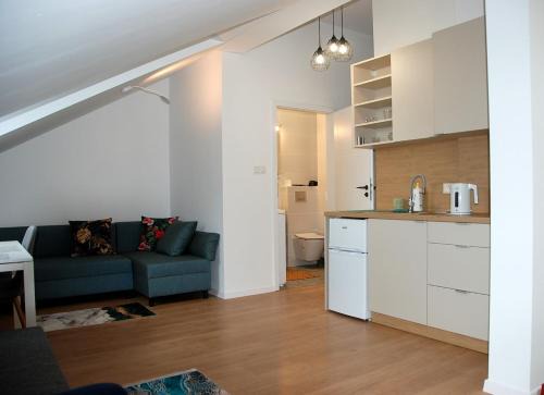Cozy Apartment Penthouse Praga Kamionek