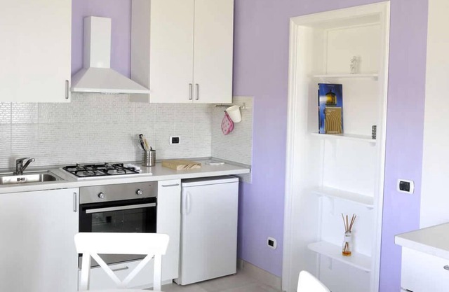 Acogedor apartamento con gran jardín y piscina a 1 km del mar.