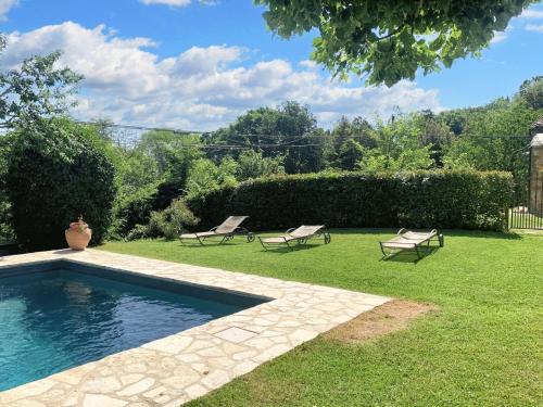 Cozy apartment with pool in Trequanda 40 m²