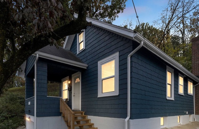 Cozy APT near UC, Hospital and Zoo! Amazing Location! by RedAwning