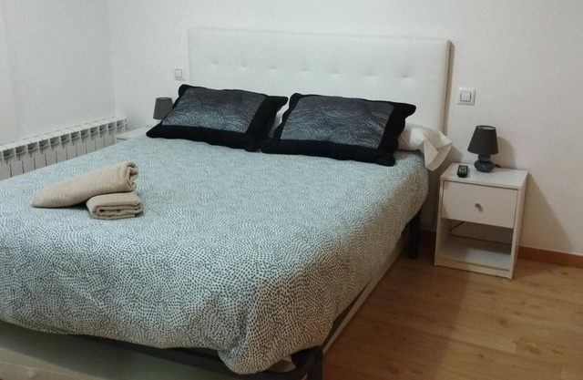 Apartamento acogedor con piscina y parking cerca del centro de Jaca