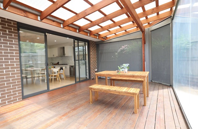 Cozy & Art Retreat @ Mt Waverley