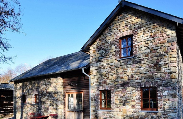 Casa de vacaciones con encanto en Grand-Halleux con aparcamiento