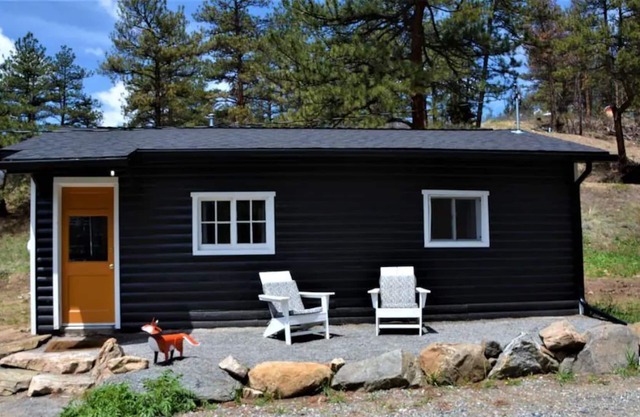 Cozy Bailey Cabin- Fox