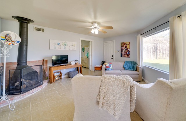 Cozy Bandera Cottage w/ Medina River Access!