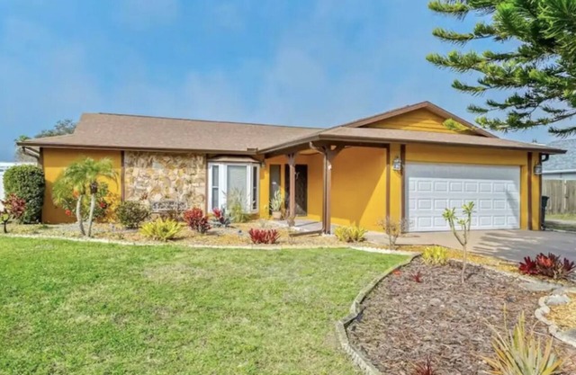 Cozy Beach Beach House/King size suite/Pool/Pool Table/Sarasota