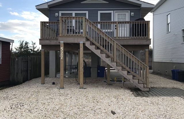 Cozy Beach House! Rare find only 3 blocks to beautiful Manasquan beach -