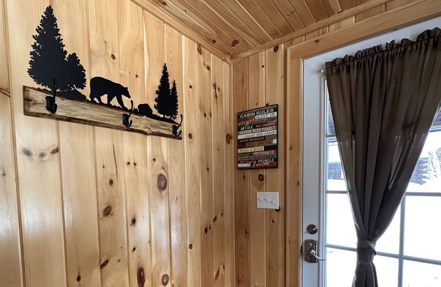 Cozy Bear Cabin