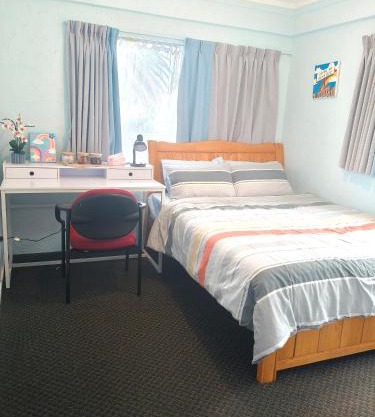 Cozy Bedroom in Tauranga