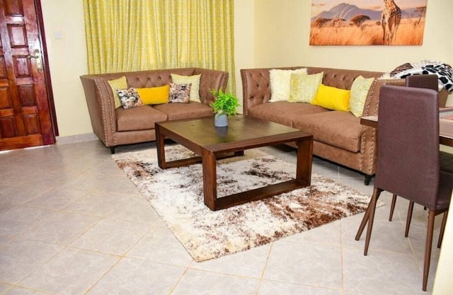 Cozy brand-new fully furnished 2 bedroom, 2 bath suite 5min from city center