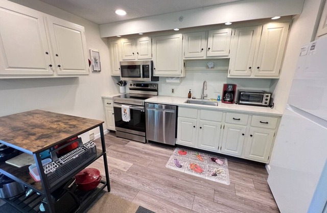 Charming One-Bedroom Condo on Bromley Mountain