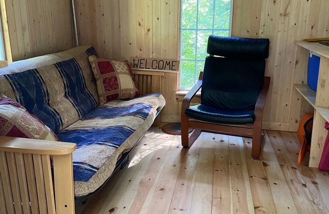 Cozy Bunkie for two!