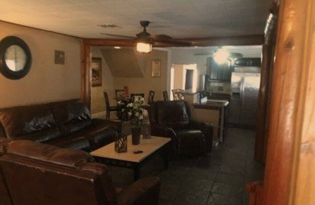 Cozy Cabin Home On Lutz Lake Fern