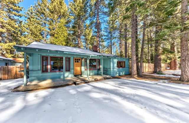 Cozy cabin in South Lake Tahoe