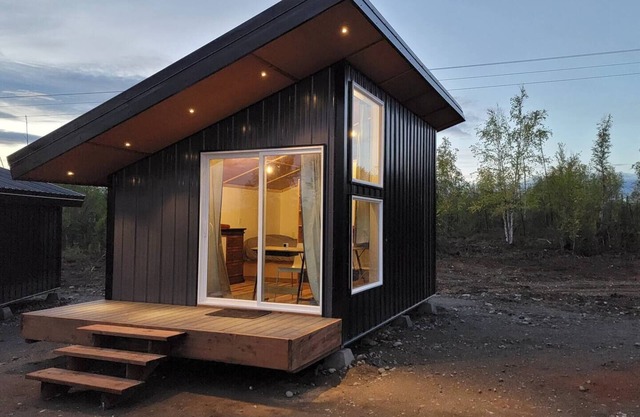 Cozy Cabin! Airstrip Cabin on Runway