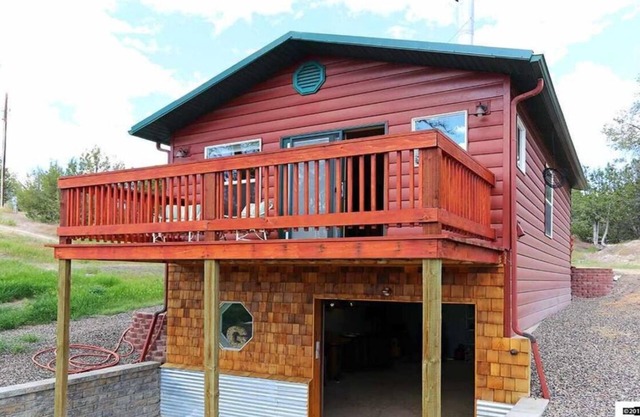 Cozy Cabin Retreat, Enjoy the outdoors, Pets Welcome!