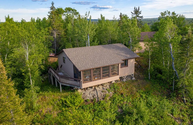 Confortable Cabaña 2 Dormitorio 20 millas al noreste de Ely con vistas al BWCAW
