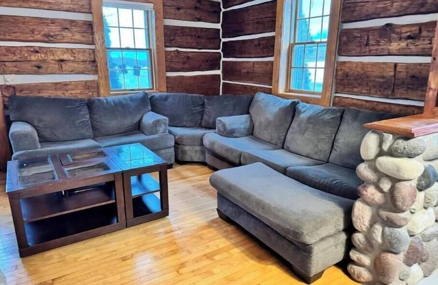 Cozy Cabinnn