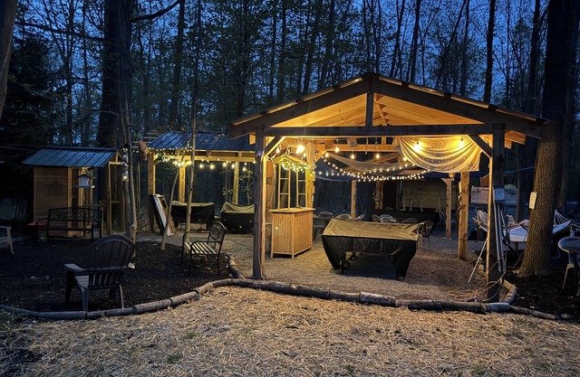 Cozy Camper with private hot tub The Hideout unit 1