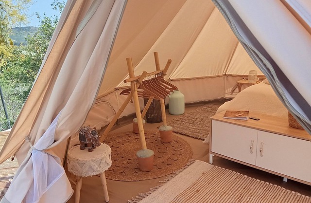 Cozy campground in beautiful Salobrena with WiFi, AC