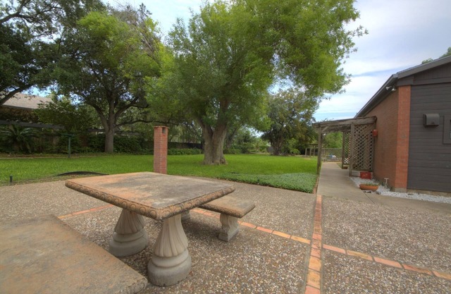Cozy Casita near downtown Harlingen!
