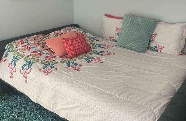 Acogedora suite de Cave Springs con entrada privada