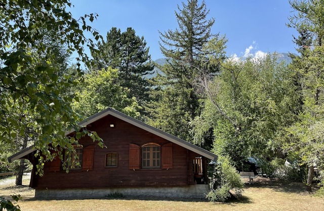 Cozy chalet and its 1000 m2 garden