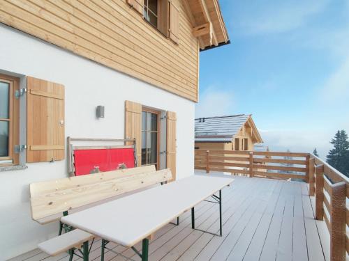 Cozy Chalet in Wei priach with Terrace