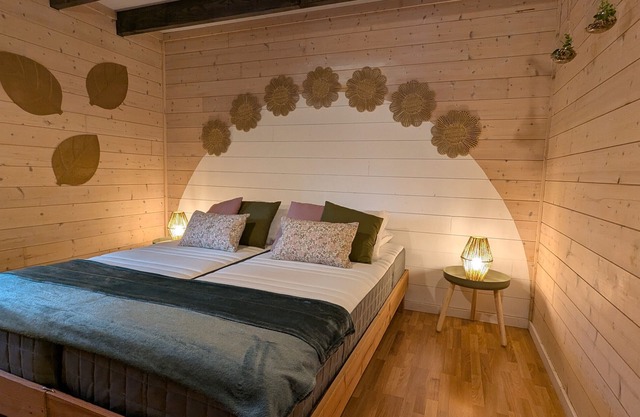 Chalet íntimo con piscina compartida, accesible para PMR