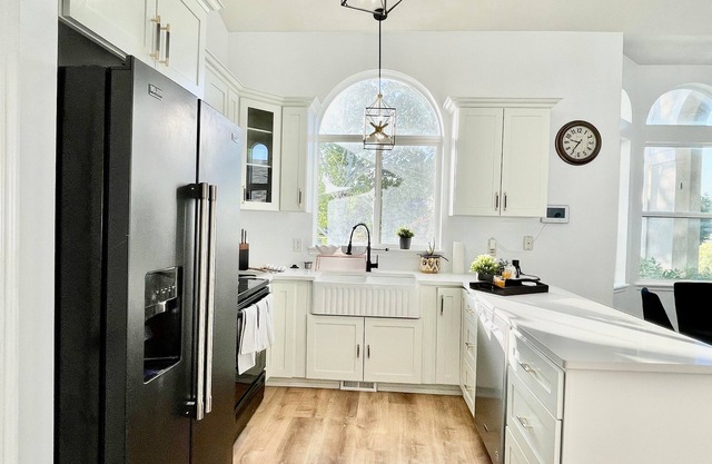 Cozy & Cozy & Charming entire house!