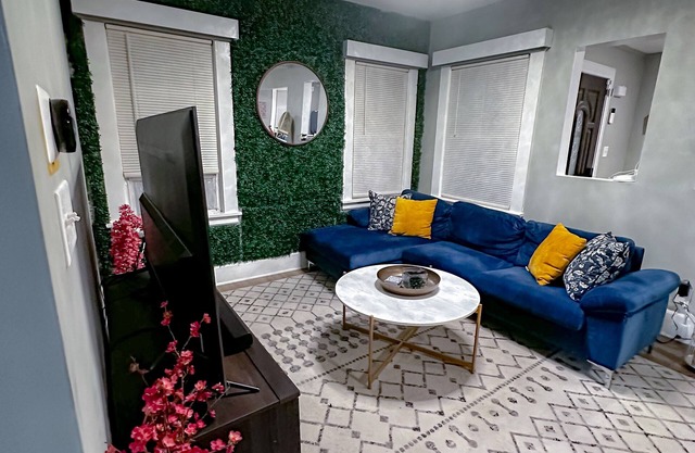 Cozy Charming Retreat Next to EWR✈️, MSU🏫 & NYC🌃!