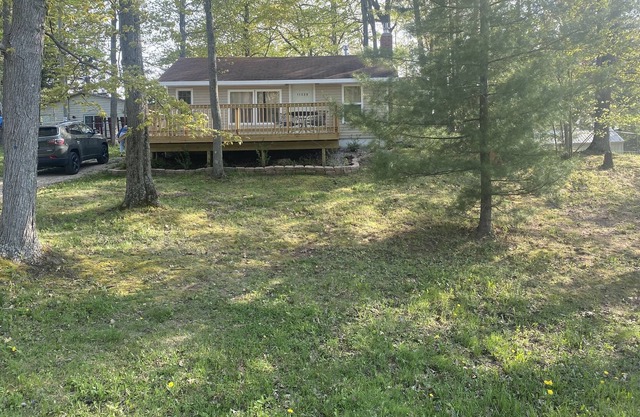 Cozy Chippewa Lake Cottage With Shared Lake Access