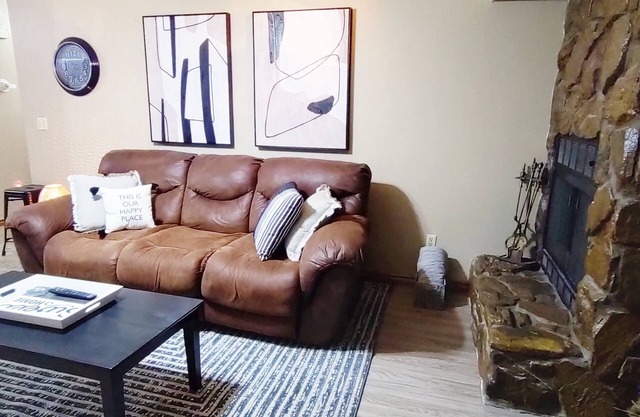 Cozy Chisholm Charm Condo