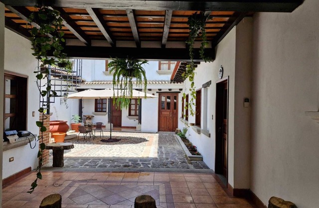 Cozy Colonial Style Azotea Apartments