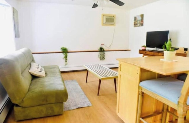 Hogar Cogedor y Confortable: Un Hogar lejos de Su Hogar.