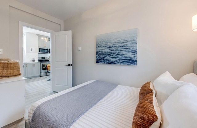 Cozy Compact Apartment Comfort Beyond A Hotel Stay