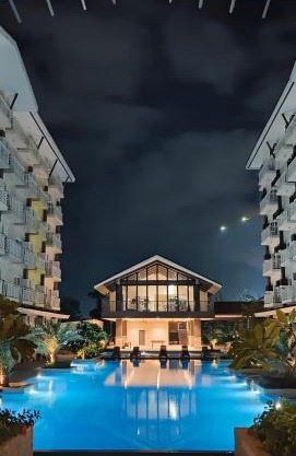 Cozy Condo near Mactan Airport with 200 Mbps Netflix and Pool