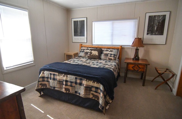Cozy Cottage at The Last Chance Motel
