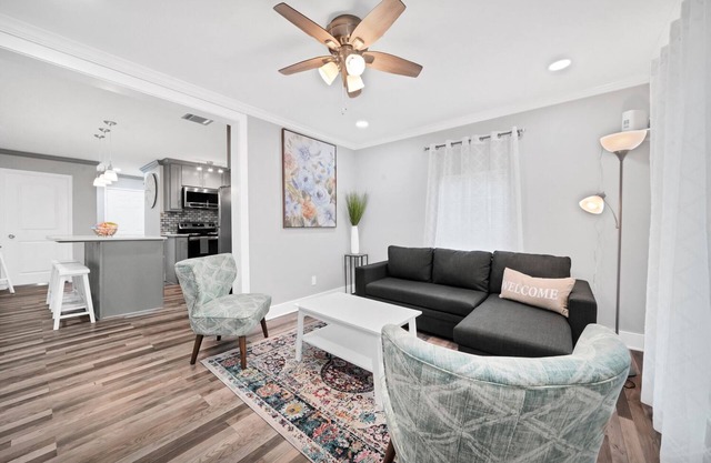 🏡Cozy Cottage Gated & Pet Friendly Sleeps 6🐶