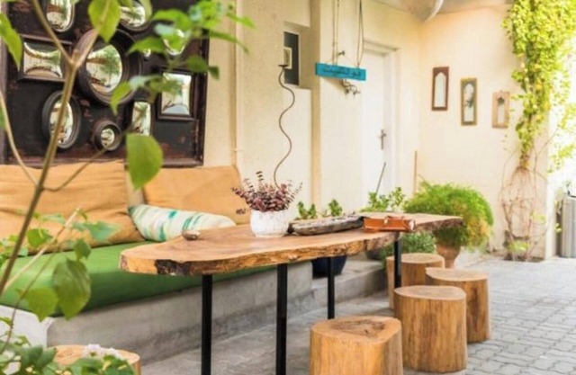 Cozy cottage in charming Dubai 5 min walk to the beach!