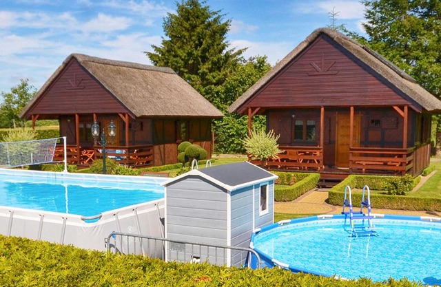 Cozy Cottage in Domaslawice with Swimming Pool